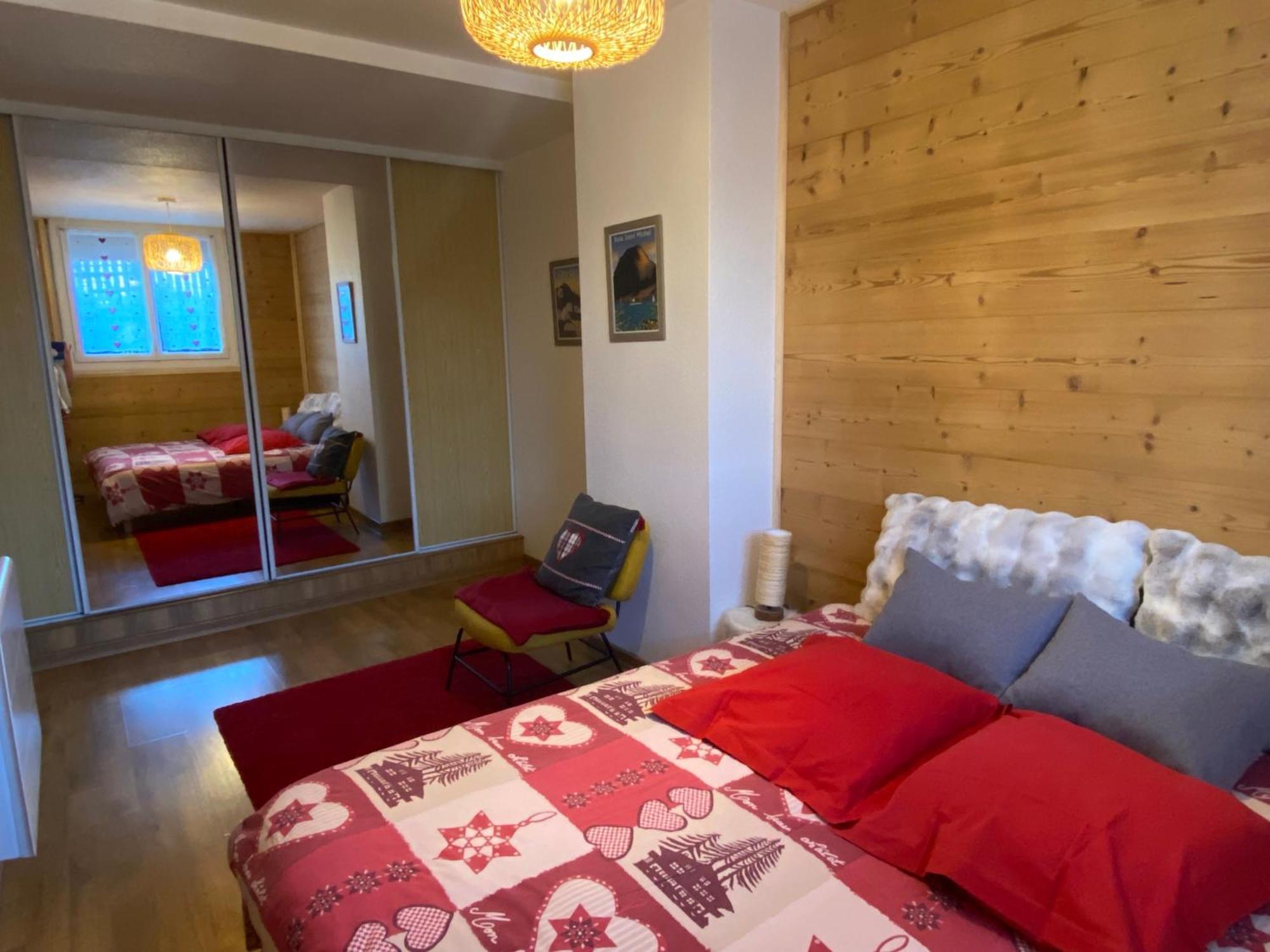 Les De La Tourronde Apartment